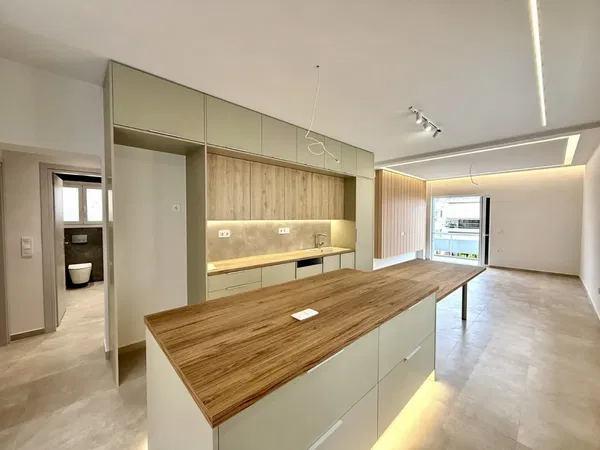 111 m² Three-Bedroom Apartment for Sale in Glyfada, Athens Southern suburbs — photo 2