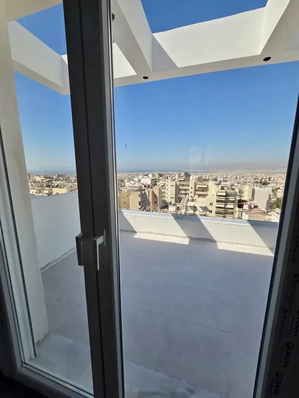 Sea-View 154 m² Apartment with Four Bedrooms for Sale in Ilioupoli, Athens Southern suburbs — photo 2