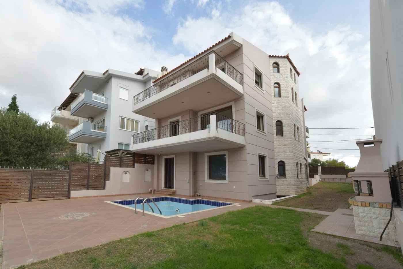 Sea View 405 m² Apartment with Four Bedrooms for Sale in Voula, Athens Southern suburbs