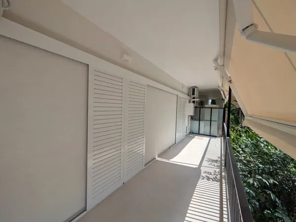 83 m² Two-Bedroom Apartment for Sale in Alimos, Athens Southern suburbs — photo 2