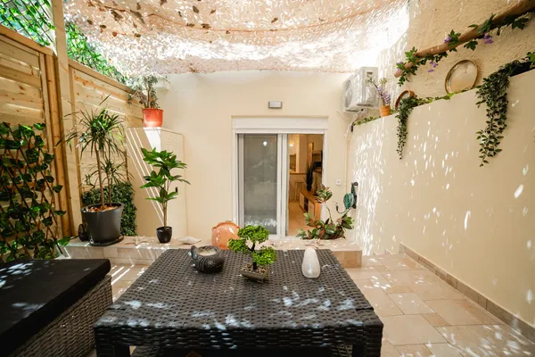 30 m² One-Bedroom Apartment for Sale in Center Athens, Athens Center — photo 2