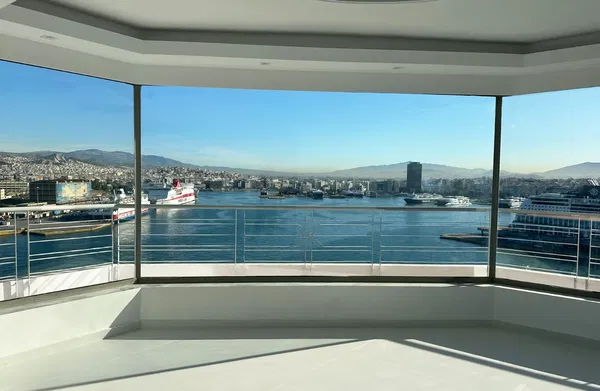 Three-Bedroom Sea-View Apartment for Sale in Piraeus — photo 4