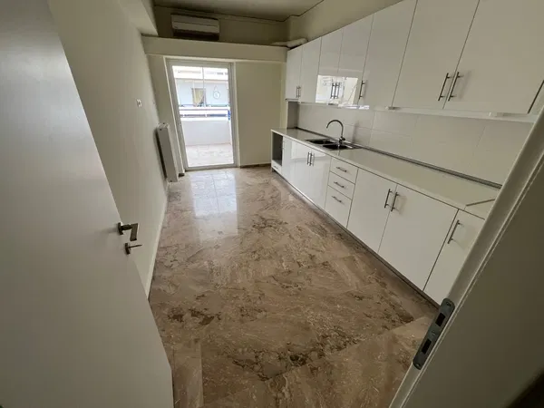 Sea View Three-Bedroom Apartment for Sale in Piraeus, Athens — photo 4