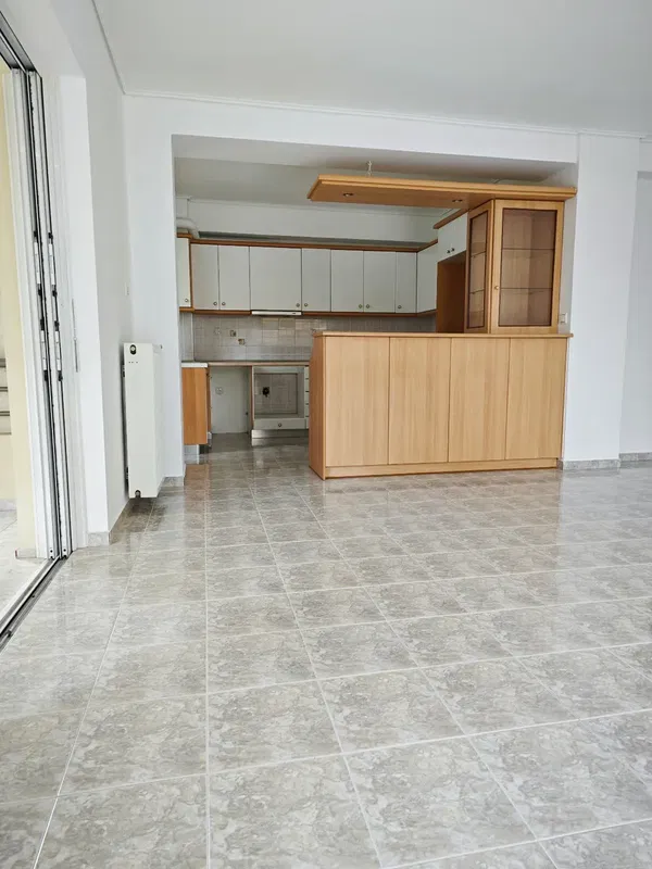 85 m² Two-Bedroom Apartment for Sale in Piraeus — photo 3