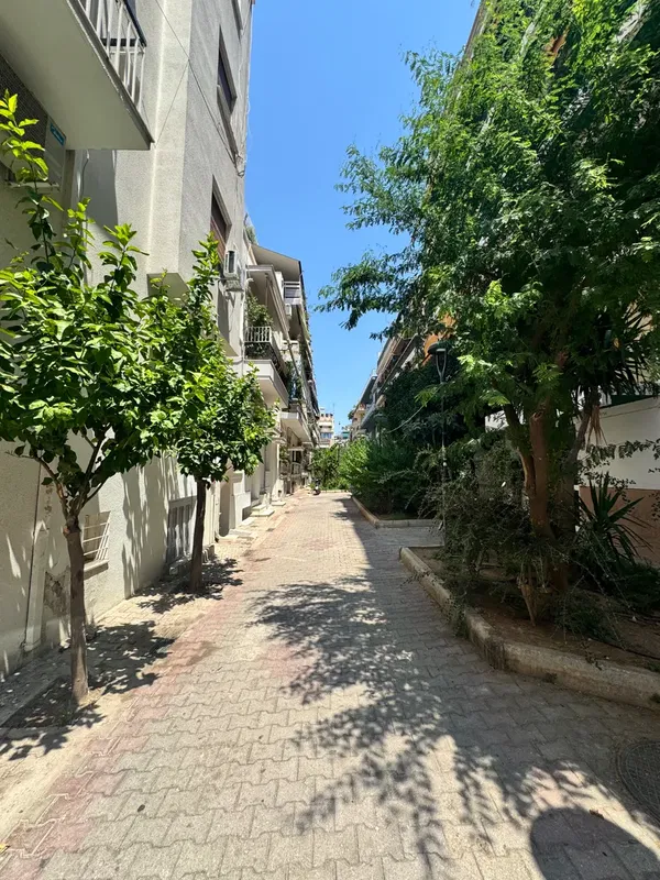 93 m² Two-Bedroom Apartment for Sale in Vyronas, Athens Eastern Suburbs