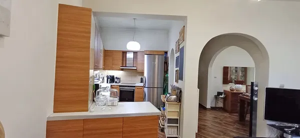 108 m² Apartment with Three Bedrooms for Sale in Piraeus, Athens — photo 3
