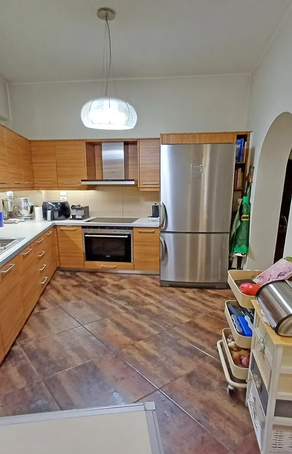108 m² Apartment with Three Bedrooms for Sale in Piraeus, Athens — photo 2