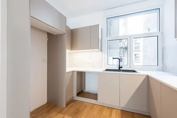 75 m² Two-Bedroom Apartment for Sale in Patision - Acharnon, Athens Center — photo 2