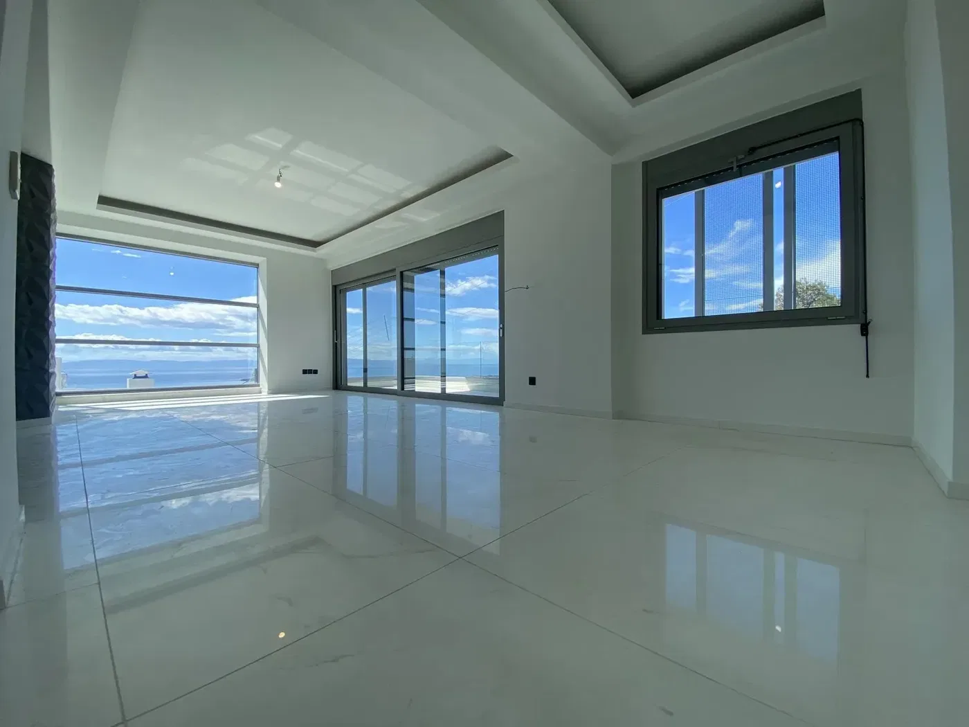 760 m² Five-Bedroom Villa for Sale in Voula, Athens Southern suburbs