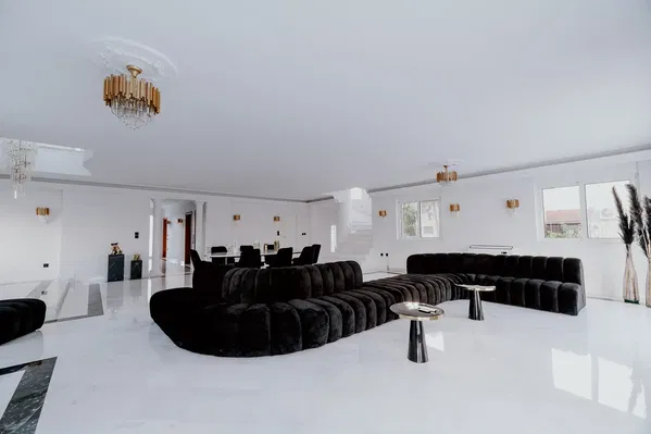 Eight-Bedroom Villa for Sale in Agios Dimitrios, Athens Southern suburbs — photo 2