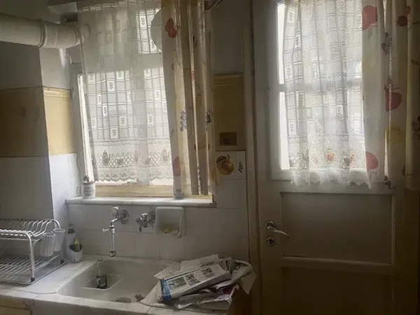 65 m² One-Bedroom Apartment for Sale in Piraeus, Athens — photo 3