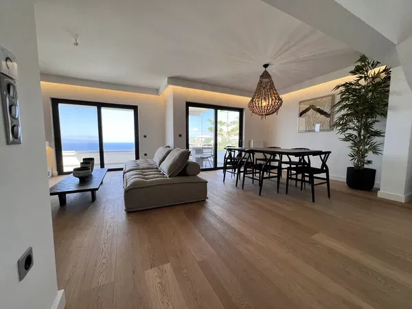 Sea-View Six-Bedroom Villa for Sale in Voula, Athens Center — photo 4