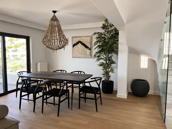 Sea-View Six-Bedroom Villa for Sale in Voula, Athens Center — photo 3