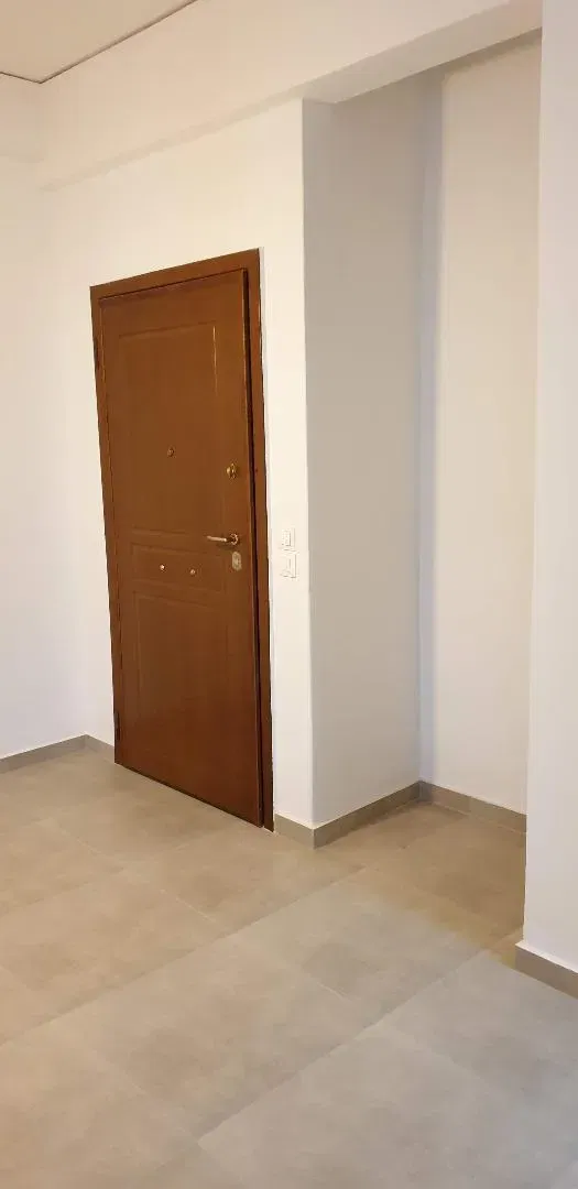 55 m² Renovated One-Bedroom Apartment for Sale in Piraeus — photo 4