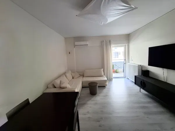 Contemporary 74 m² Apartment with Two Bedrooms for Sale in Drapetsona, Piraeus — photo 3