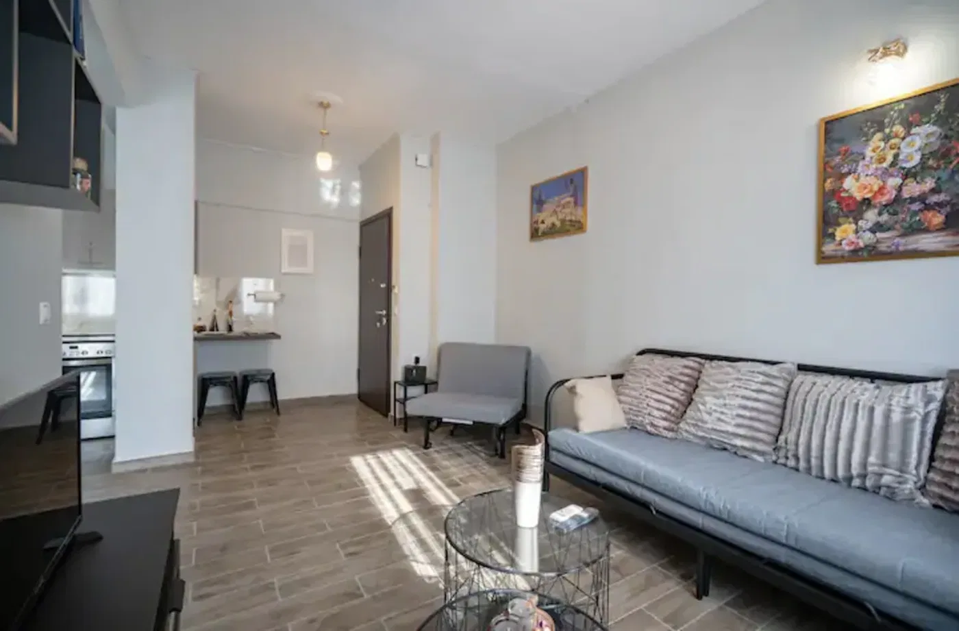43 m² Two-Bedroom Apartment for Sale in Gazi - Metaxourgio - Votanikos, Athens Center