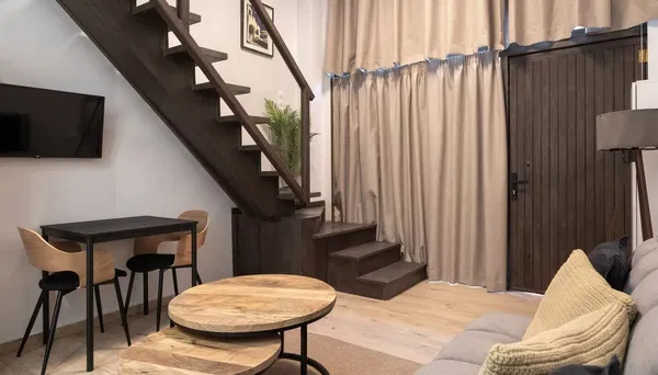 Renovated 72 m² Apartment with Two Bedrooms for Sale in Pagkrati, Athens Center — photo 4