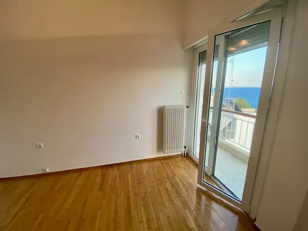 One-Bedroom Sea View Apartment for Sale in Piraeus — photo 2