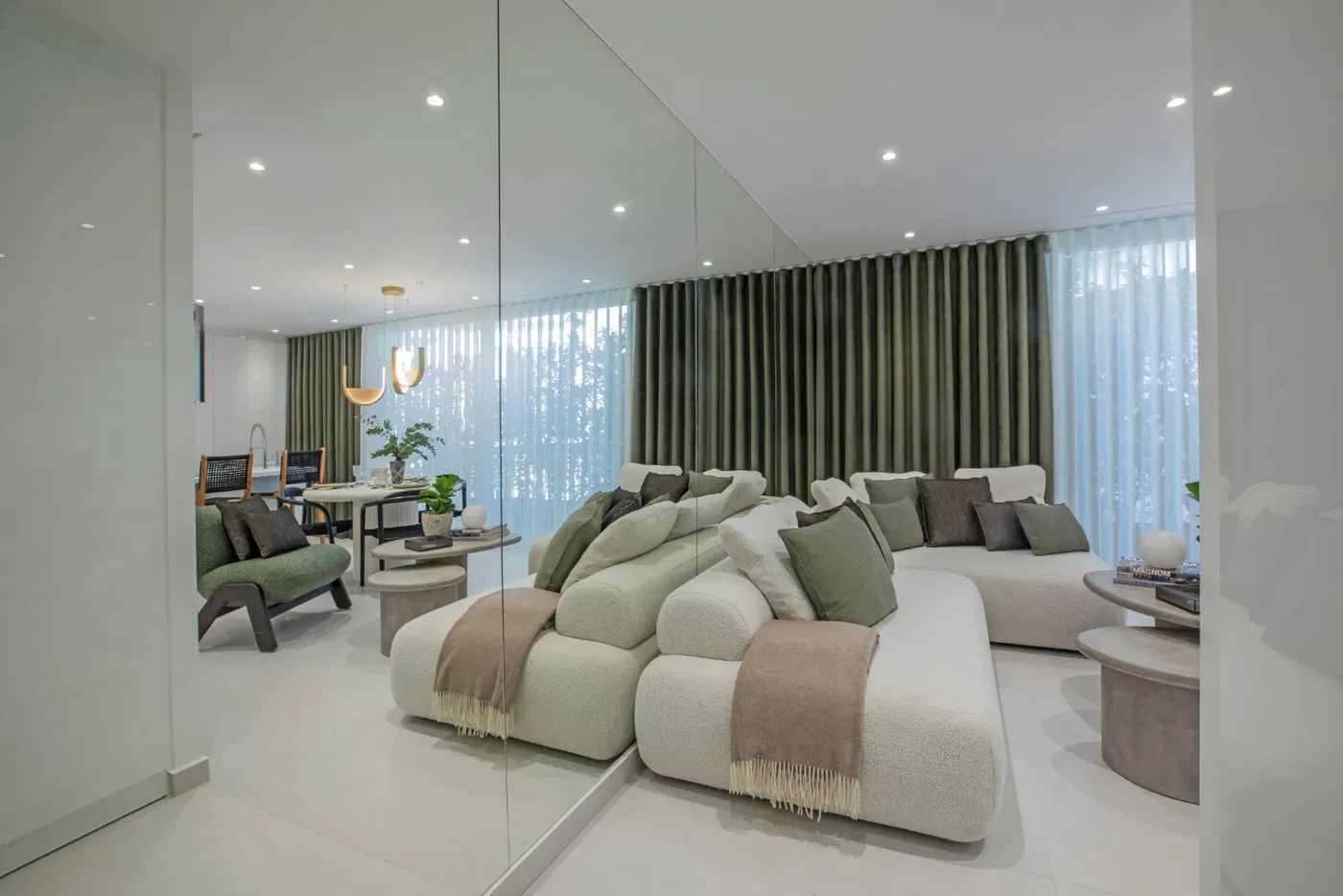 Renovated Apartment with One Bedrooms for Sale in Pangrati, Athens Center