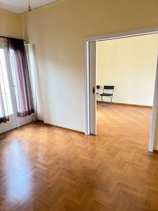 70 m² Three-Bedroom Apartment for Sale in Exarchia - Neapoli, Athens Center