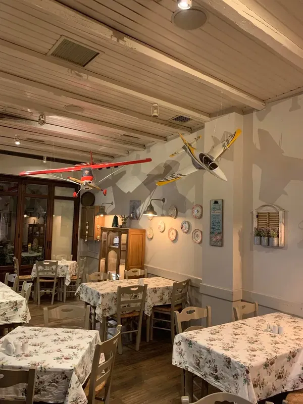 110 m² Business for Sale in Chalandri, Athens Northern suburbs — photo 4