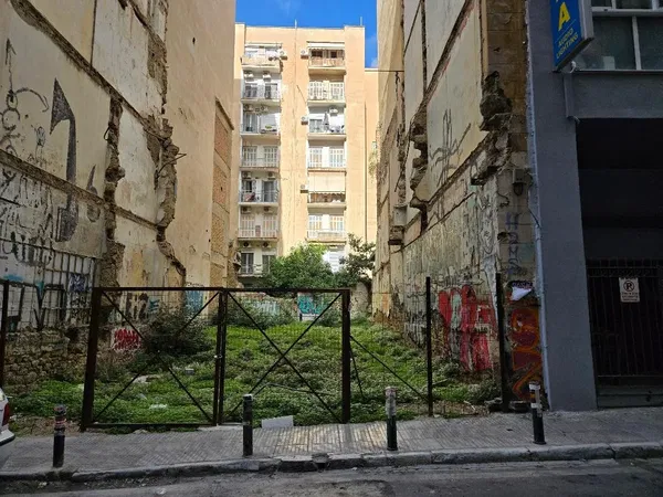 271 m² Plot of Land for Sale in Exarchia - Neapoli, Athens Center — photo 2