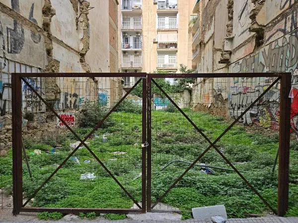271 m² Plot of Land for Sale in Exarchia - Neapoli, Athens Center — photo 3