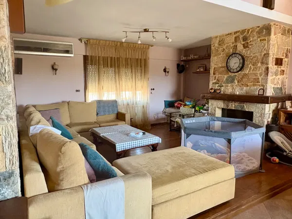 295 m² Three-Bedroom Apartment for Sale in Lavrio, Attica — photo 5
