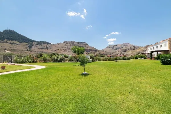 120 m² Villa with Three Bedrooms for Sale in Rhodes, Dodecanese Islands — photo 5
