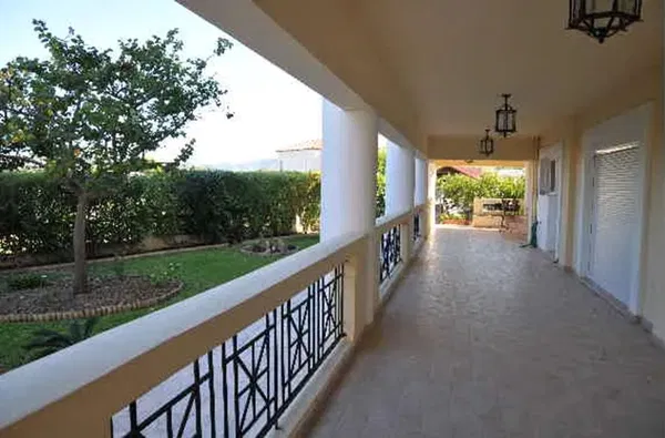 145 m² Apartment with Three Bedrooms for Sale in Rhodes, Dodecanese Islands — photo 4