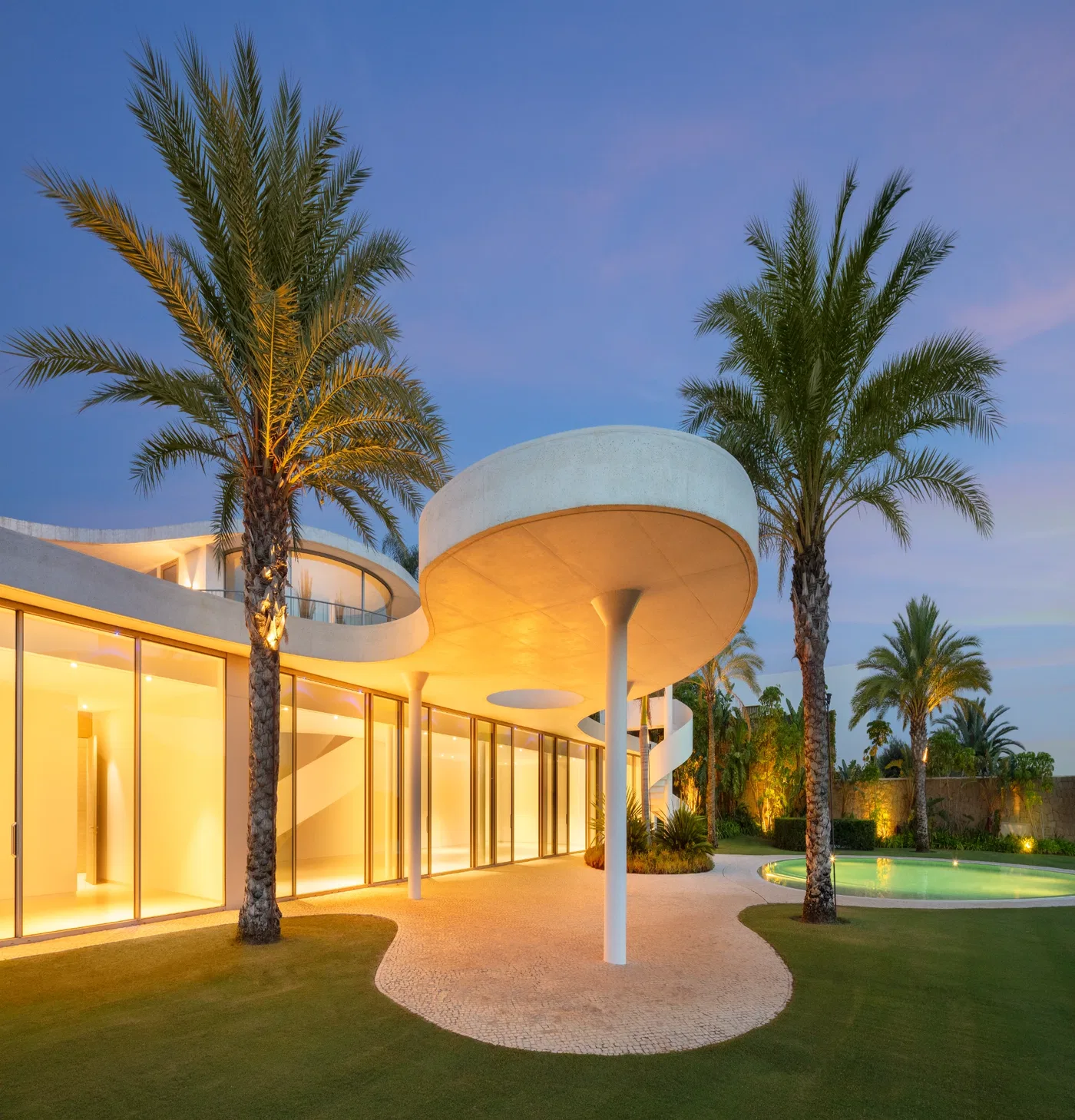552 m² Four-Bedroom Villa for Sale in Marbella, Spain