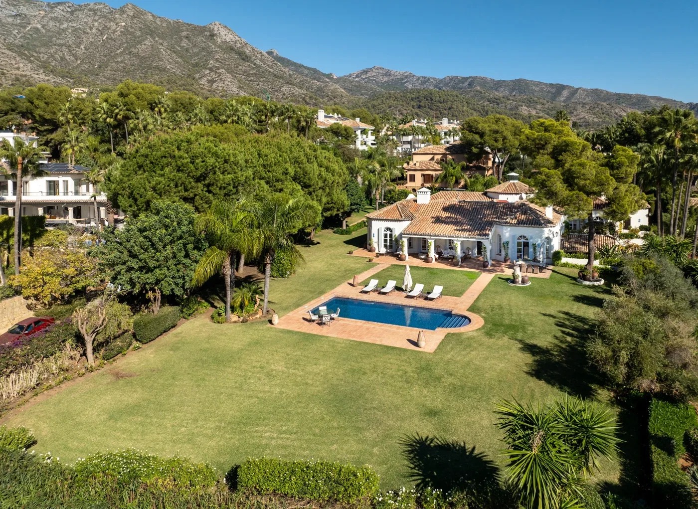 1265 m² Villa with Five Bedrooms for Sale in Marbella, Spain