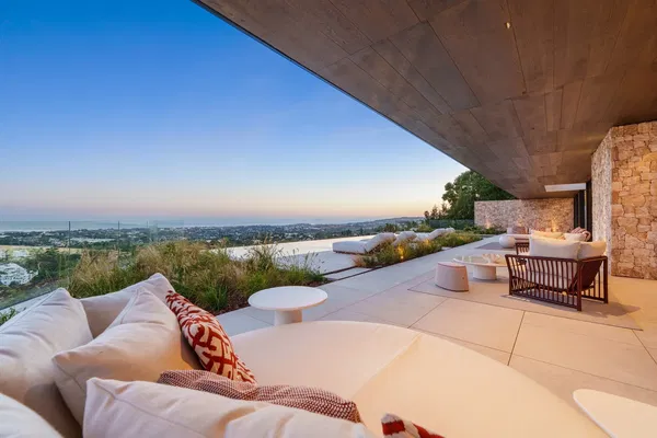 Eight-Bedroom Villa for Sale in Marbella, Spain — photo 2
