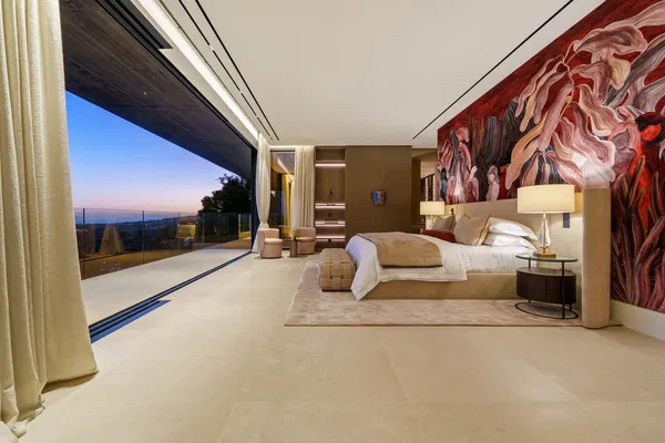 Eight-Bedroom Villa for Sale in Marbella, Spain — photo 4