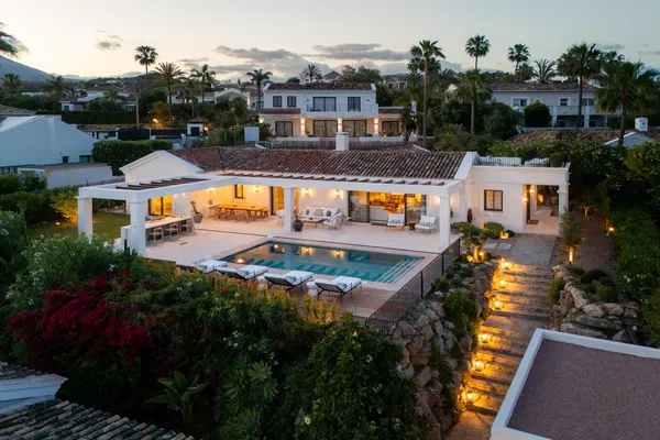 240 m² Four-Bedroom Villa for Sale in Marbella, Spain