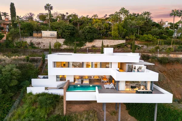 Four-Bedroom Apartment for Sale in Marbella, Spain — photo 3
