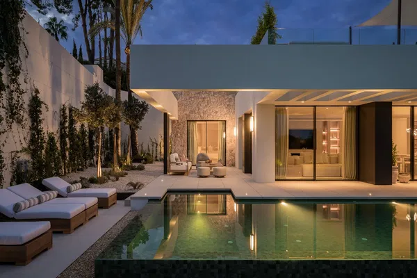 408 m² Four-Bedroom Villa for Sale in Marbella, Spain