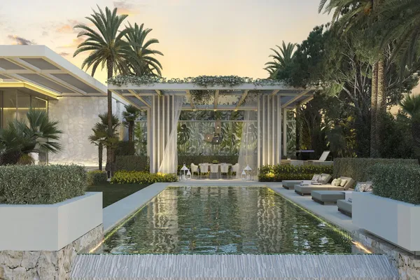 1210 m² Seven-Bedroom Villa for Sale in Marbella, Spain — photo 2