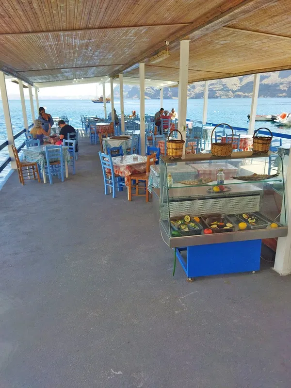 Sea-View Building for Sale in Thirasia, Santorini — photo 3