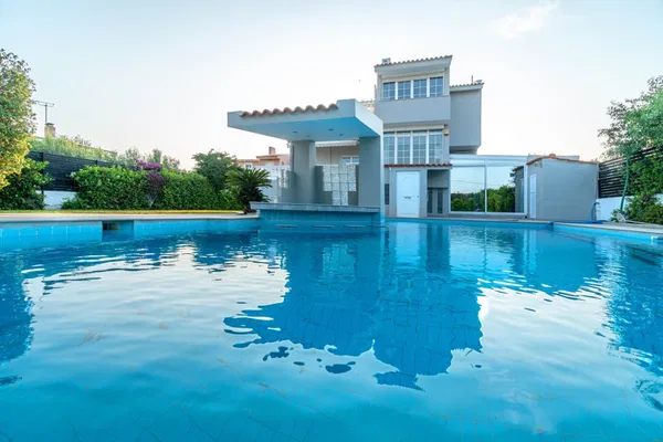 Sea-View Villa for Sale in Kalyvia Thorikou, Lagonisi — photo 2