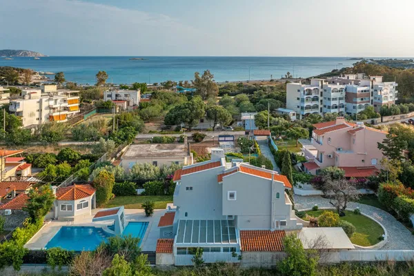Sea-View Villa for Sale in Kalyvia Thorikou, Lagonisi — photo 4