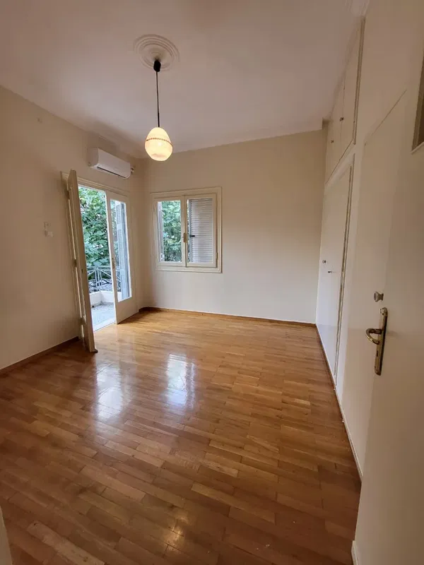 110 m² Three-Bedroom Apartment for Sale in Ampelokipoi, Athens Center — photo 3