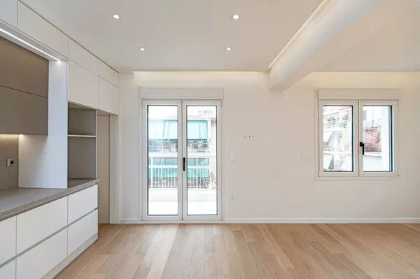 Renovated 65 m² Apartment with Two Bedrooms for Sale in Kallithea, Athens Southern suburbs — photo 2