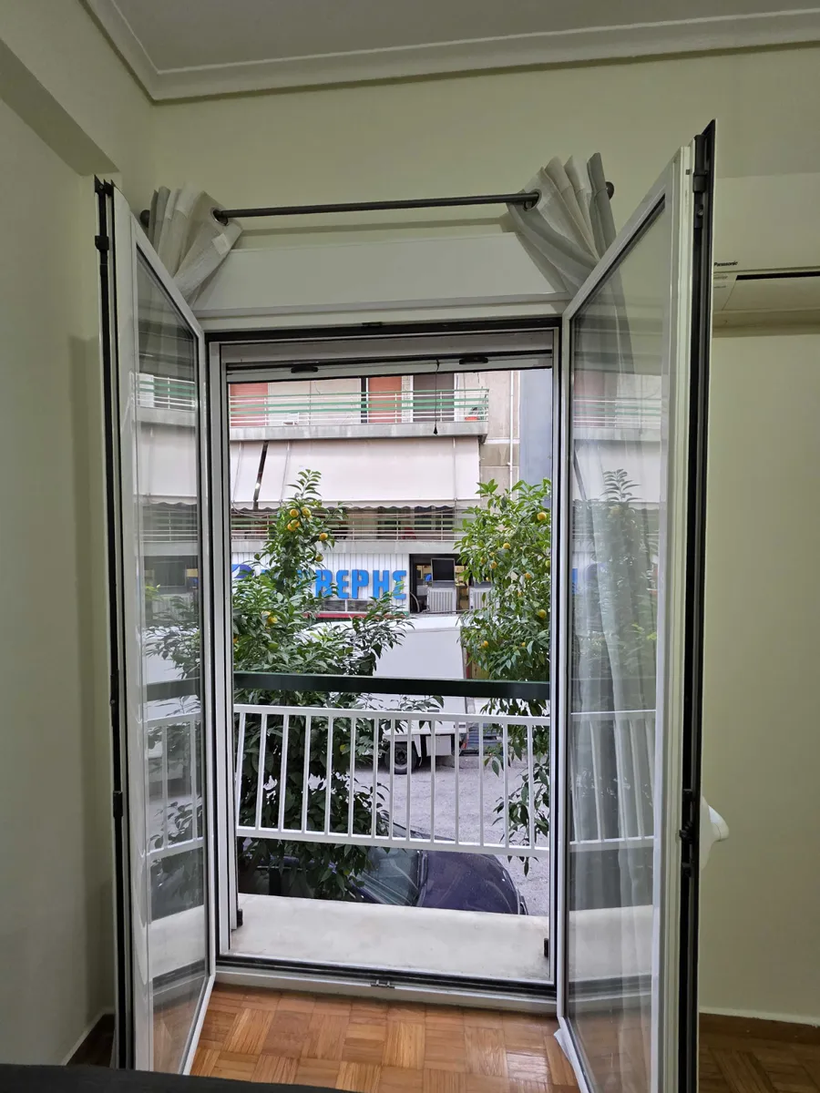 50 m² Apartment with One Bedrooms for Sale in Piraeus, Athens