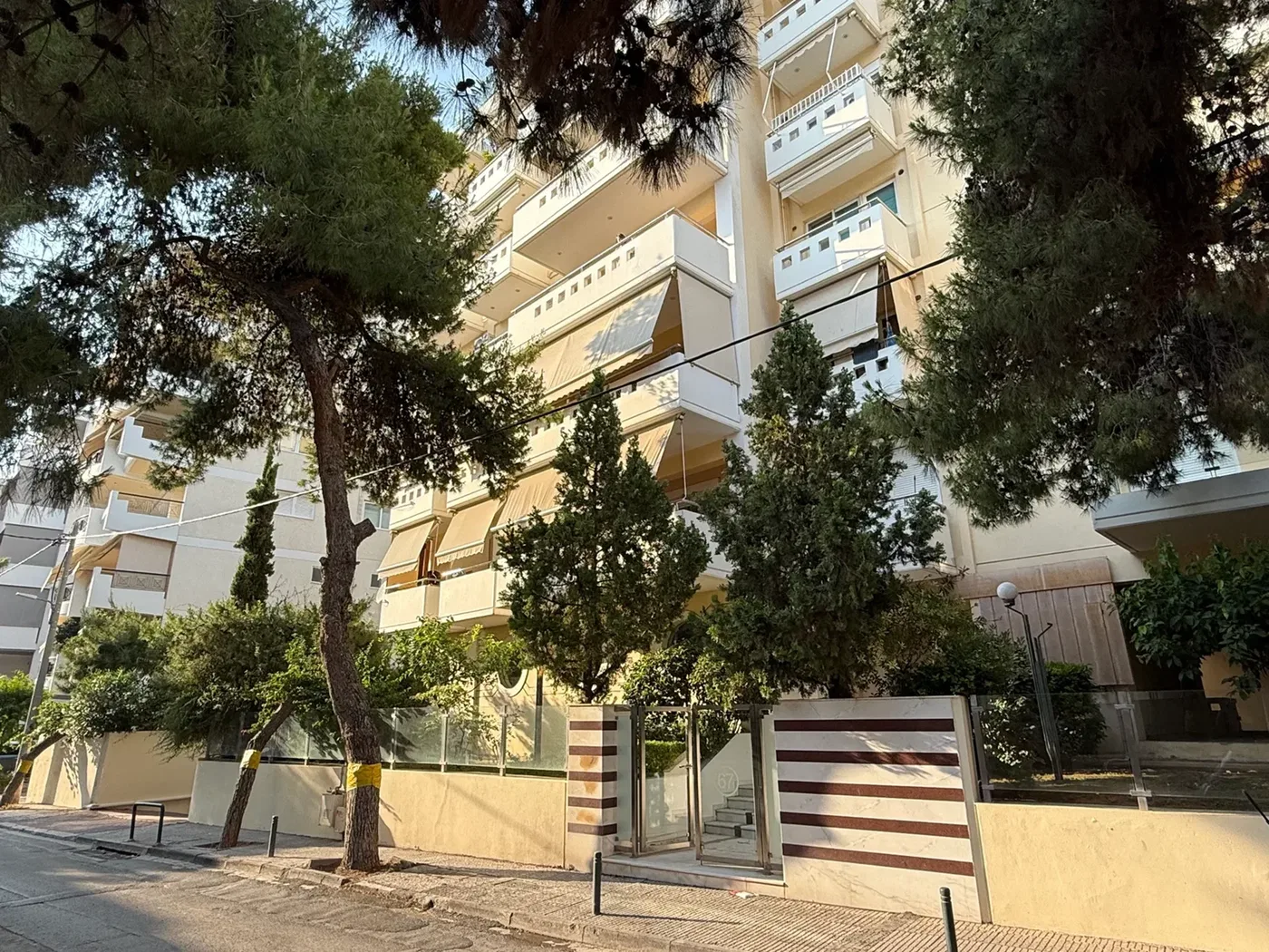 118 m² Three-Bedroom Apartment for Sale in Alimos, Athens Southern suburbs