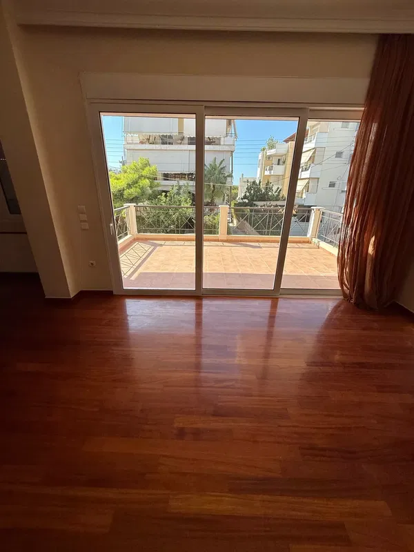 150 m² Three-Bedroom Apartment for Sale in Voula, Athens Southern suburbs — photo 5