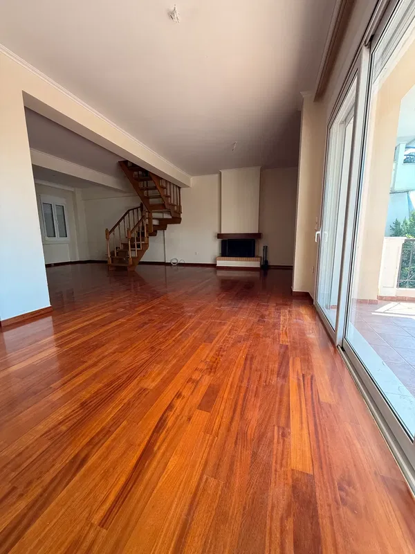 150 m² Three-Bedroom Apartment for Sale in Voula, Athens Southern suburbs — photo 2