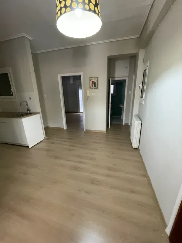 74 m² Two-Bedroom Apartment for Sale in Piraeus, Athens — photo 4