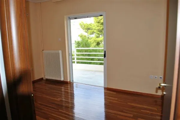 90 m² Three-Bedroom Apartment for Rent in Marousi, Athens Northern suburbs — photo 5