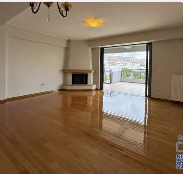 130 m² Three-Bedroom Apartment for Rent in Glyfada, Athens Southern suburbs